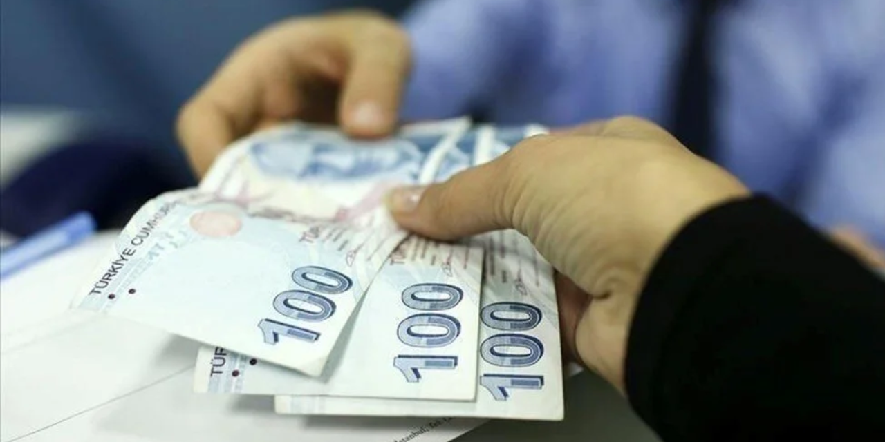 Maaşlara Rekor Zam: Yüzde 85 artırıldı