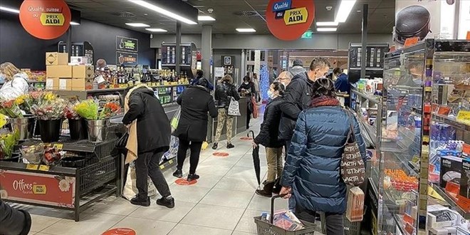 İsviçre’de Coca Cola Krizi: Raflara Uludağ Gazoz Geldi!