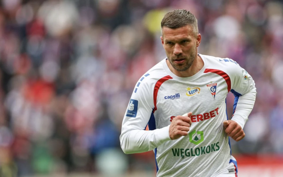 Lukas Podolski Futbola geri döndü, 39 Yaşında Yeni Sözleşme İmzaladı