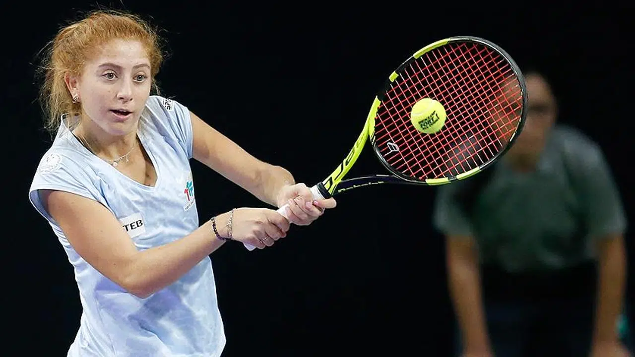 Wimbledon Hayali Sona Erdi: Berfu Cengiz İlk Turda Elendi