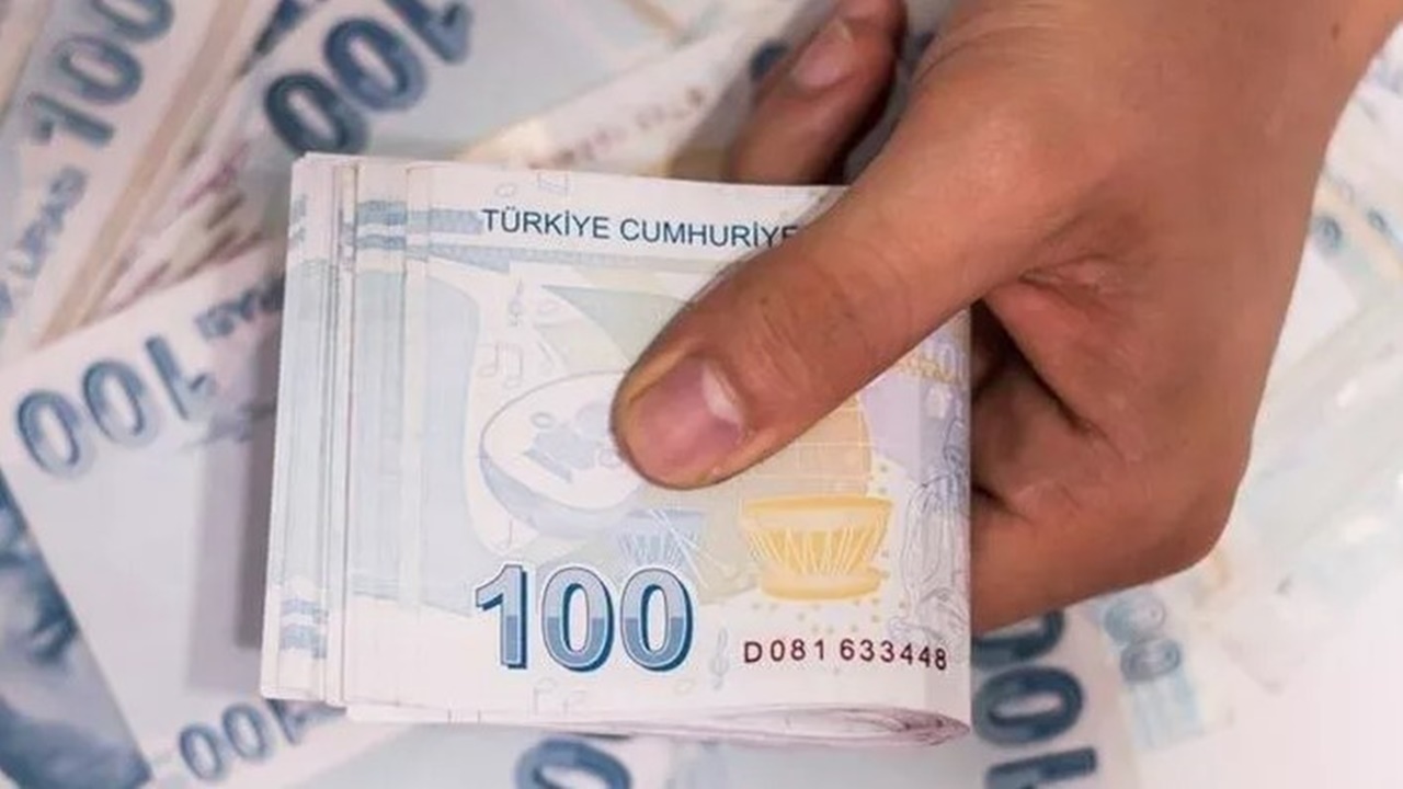 Emeklilere zam yapıldı: 21 bin TL alacak