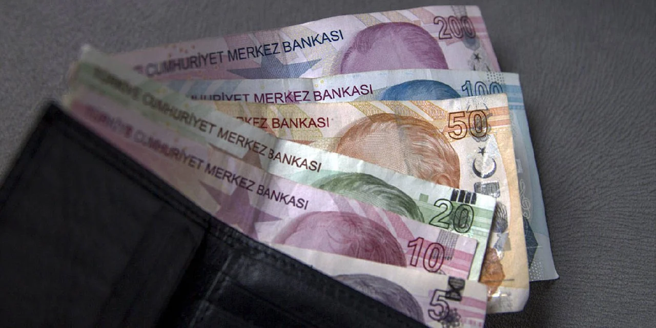 Emekliye güzel haberi duyurdu! En Düşük Maaş Asgari Ücretle Eşitlenebilir