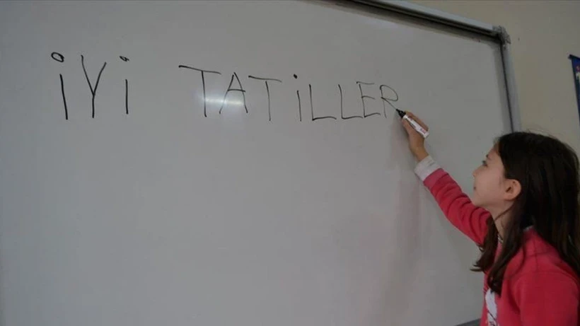 Öğrencilere iki haftalık tatil müjdesi, Okullarda Erken Yaz Tatili Sinyali!