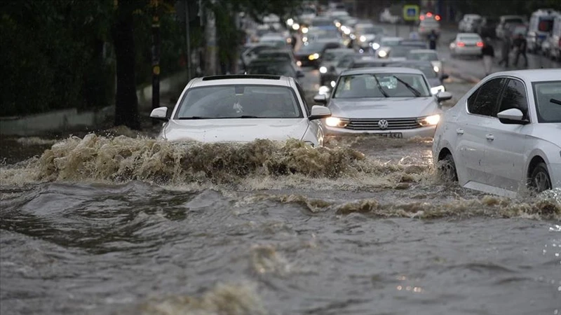 Bayramda Yağış Alarmı: 8 İl İçin Gök Gürültülü Sağanak Uyarısı