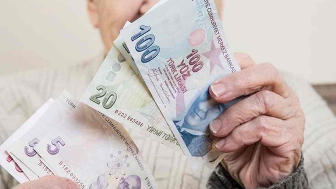 Emekliye E-devlet üzerinden tek seferlik nakit ödeme başvuru şartı var